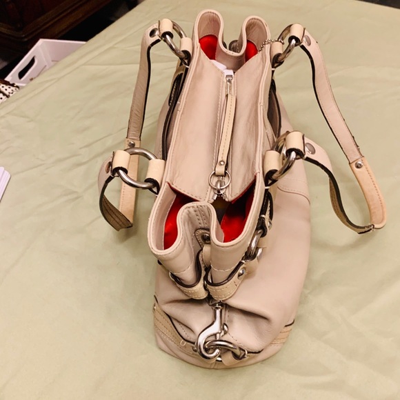 Authentic Coach Satchel - Picture 8 of 12